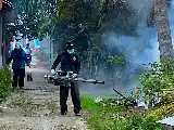 Respons Cepat Temuan Kasus DBD, Polsek Rantau Kopar dan Puskesmas Rohil Gencarkan Fogging