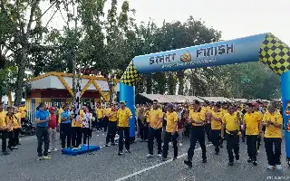 Polda Riau dan Ratusan Warga Kompak Berolahraga di CFD Pekanbaru, Awali Rangkaian Hari Bhayangkara ke-80
