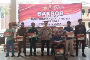 Jelang Hari Bhayangkara ke-80, Polres Demak Buka Khitan Massal dan Pemeriksaan Kesehatan Gratis