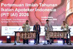 Wagub Sumut Dorong Kolaborasi Strategis Apoteker dan Pemerintah Hadapi Tantangan Kesehatan Global