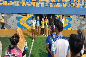 Jaga Kelayakan Fasilitas Publik, Dispora Kota Tangerang Rutin Bersihkan Sarana Olahraga