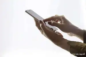 Realme Narzo 100x 5G Siap Meluncur dengan Baterai Jumbo 8.000 mAh dan Ketahanan Standar Militer