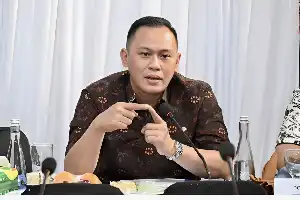 DPR Dorong PT Pos Indonesia Transformasi Jadi Raksasa Logistik Digital Nasional