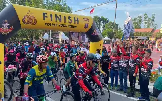 Mahyunadi Dorong Warga Kutai Timur Biasakan Olahraga Lewat Fun Bike Hari Bhayangkara