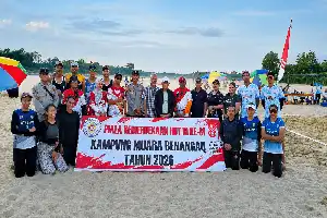 Tim MBB dan ESOKAWA Juarai Turnamen Voli Pantai Kemerdekaan di Pasir Putih Kutai Barat