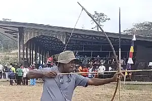Lestarikan Warisan Budaya, Pemkab Teluk Bintuni Gelar Lomba Panahan Tradisional di HUT RI ke-81