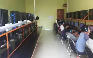 Bisnis Warnet di Kota Batu Tetap Eksis di Era Smartphone, Ini Strategi Bertahan dan Rencana Ekspansinya