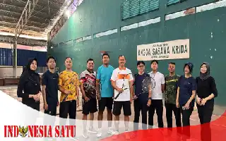 Jaga Stamina dan Solidaritas, Pegawai Rutan Kudus Rutinkan Olahraga Tenis Setiap Jumat
