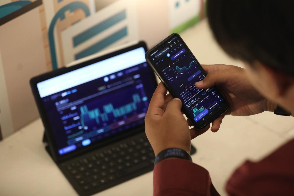Indeks Bisnis-27 Menguat Signifikan, Saham Sektor Energi dan Perbankan Jadi Motor Penggerak