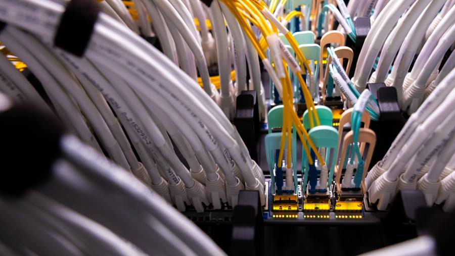 Lonjakan Investasi Pusat Data di Indonesia Terhambat Krisis Talenta Digital