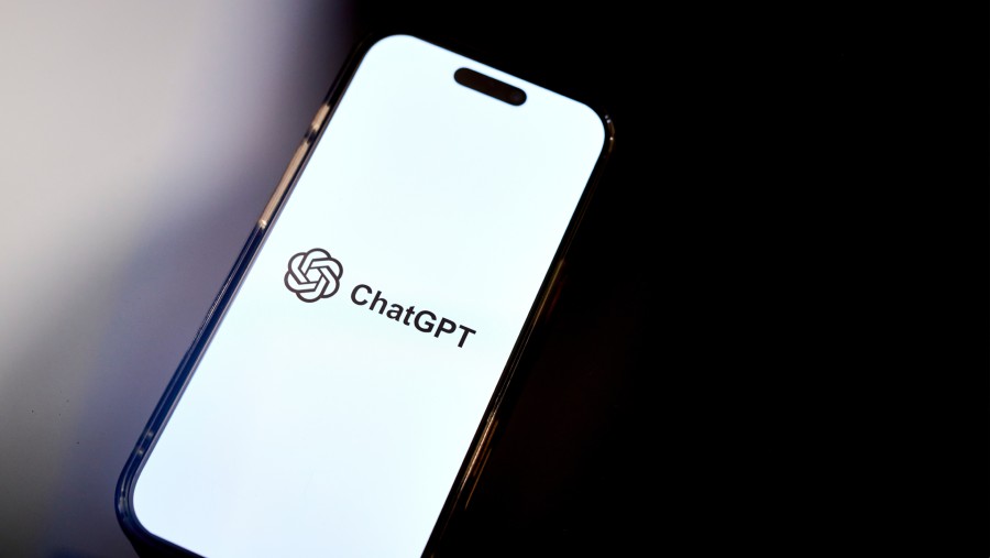 Membedah Perbandingan ChatGPT Versi Gratis dan Berbayar: Mana yang Lebih Efektif?