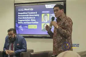Dilema Kecerdasan Buatan: Menavigasi Peluang dan Risiko di Tengah Kompetisi Global