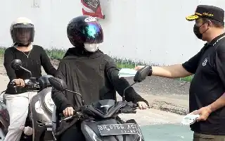 Peringati Hari Lahir Kejaksaan Ke-81, Kejati Jambi Bagikan 4.000 Masker dan Layanan Kesehatan Gratis