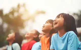 Hari Anak Nasional: Urgensi Melengkapi Imunisasi DPT dan Polio demi Lindungi Generasi Masa Depan