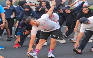 Dorong Peningkatan Harapan Hidup, Menkes Kampanyekan Budaya Olahraga Rutin di CFD Rasuna Said
