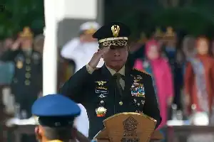 Panglima TNI Jenderal Agus Subiyanto Instruksikan Perwira Muda Kuasai Teknologi demi Hadapi Tantangan Modern