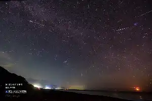 Hujan Meteor Perseid dan Fenomena Dua Planet Hiasi Langit Sepanjang Agustus