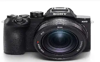 Dibekali Autofokus AI dan Zoom 25x, Sony RX10 V Resmi Meluncur di Indonesia dengan Harga Rp38 Juta