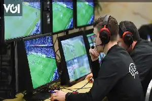 UEFA Tegaskan Kembali Aturan VAR: Hanya Intervensi pada Kesalahan Wasit yang Nyata dan Jelas