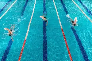 Manfaat Kesehatan Berenang: Olahraga Minim Benturan yang Ramah untuk Jantung dan Sendi