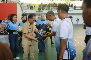 Gubernur Kalimantan Tengah Apresiasi Mantan Atlet dengan Bantuan Peralatan Olahraga