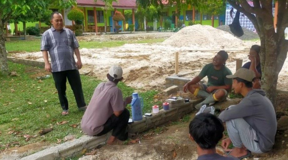 MTsN 4 Bungo Geber Pembangunan Fasilitas Olahraga Jelang Semester Baru