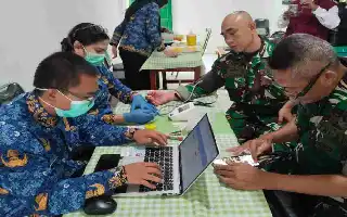 Koramil 03 Sukmajaya dan Puskesmas Periksa Kesehatan Babinsa untuk Jaga Kesiapan Tugas