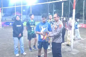 Polsek Sewon Pastikan Final Turnamen Voli Porkal Pendowoharjo Berlangsung Aman dan Kondusif
