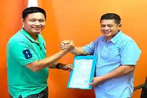 Kembangkan Potensi Atlet Domino, ORADO Berau Resmi Serahkan SK Kepengurusan ke KONI