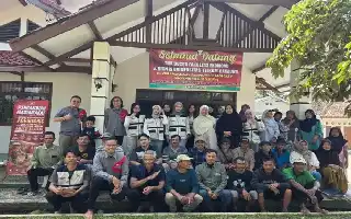 Universitas Telkom Sukses Transformasi Petani Organik Ciawi Tasikmalaya Menjadi Wirausahawan Agribisnis Mandiri