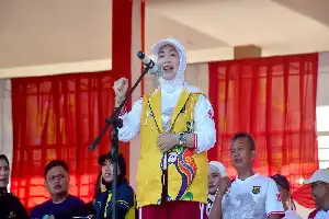 Meriahkan HUT RI, Pengibaran Bendera di Bawah Laut Palabuhanratu Jadi Momentum Kebangkitan Olahraga Air Sukabumi