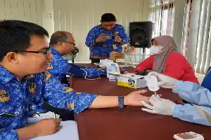 Jaga Kualitas Pelayanan Publik, Kelurahan Kariangau Gelar Pemeriksaan Kesehatan Berkala untuk Pegawai