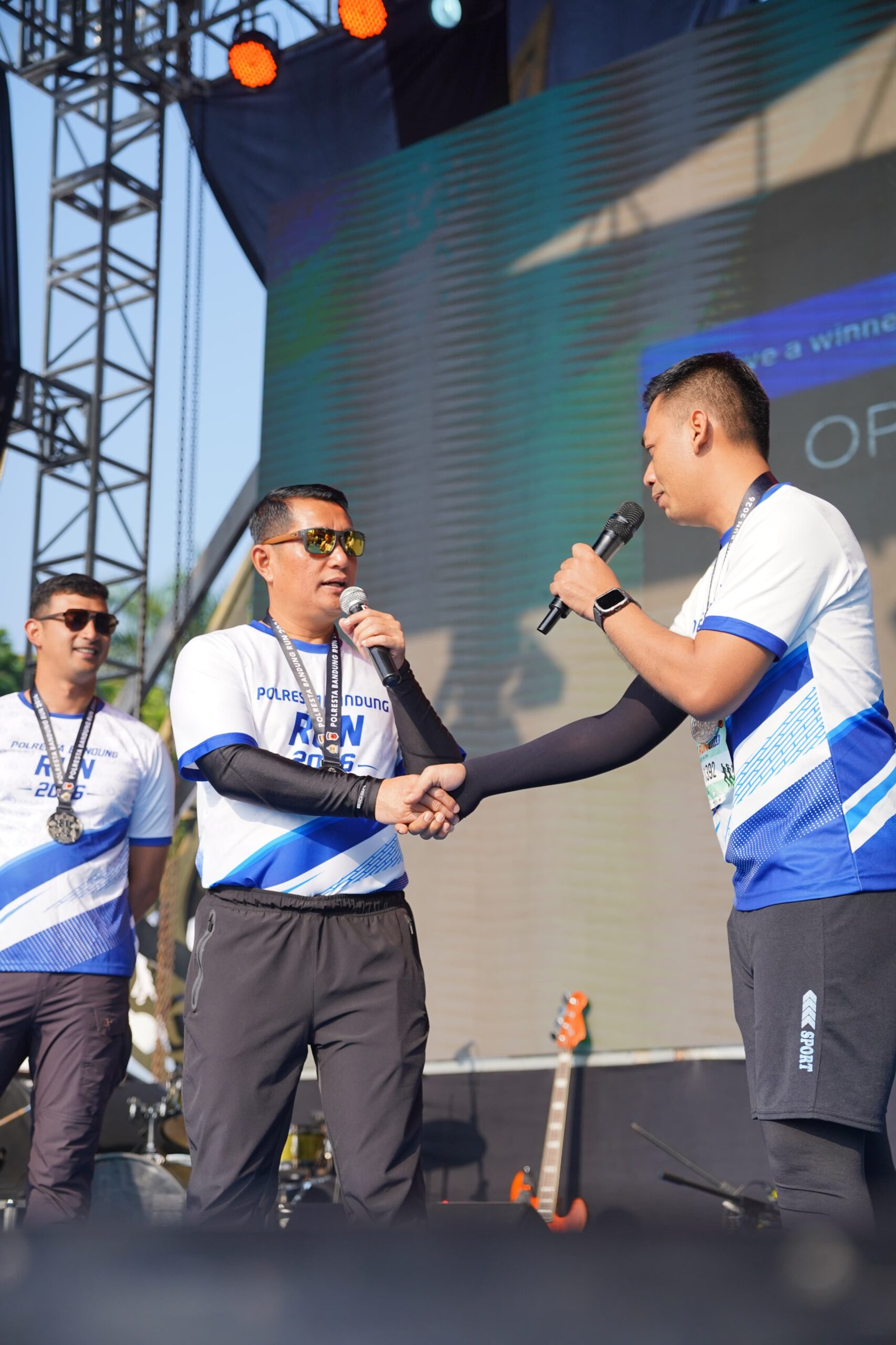 Ribuan Peserta Ramaikan Polresta Bandung Run dalam Peringatan Hari Bhayangkara ke-80