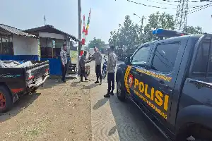 Jaga Kondusivitas, Polsek Katapang Gelar Patroli Keamanan di Sentral Bisnis Warung Lobak