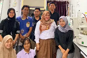 Eksplorasi Flora Nusantara, Peneliti Unesa Kembangkan Kandidat Obat Antikanker Alami