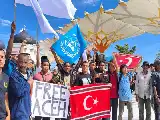 Peringatan 21 Tahun Damai Aceh di Masjid Raya Baiturrahman Diwarnai Aksi Pengibaran Bendera Bulan Bintang