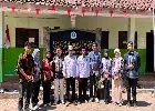 Tekan Angka Pernikahan Dini, Mahasiswa KKN UNEJ Gandeng Bidan Edukasi Siswa MTs di Bondowoso