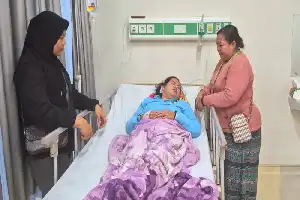 Ambulans Puskesmas Mapurujaya Diserang Orang Tak Dikenal di Timika, Satu Bidan Terluka