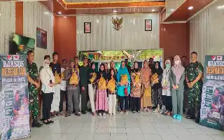 Perkuat Kemanunggalan, Koramil 10/Sepatan Gelar Bakti Sosial Kesehatan untuk Warga