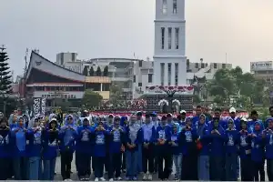 HUT ke-25 Demokrat di Bukittinggi: Gelar Jalan Santai dan Kampanyekan Gerakan Langit Biru
