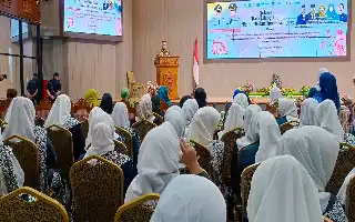 HUT Ke-75 IBI Kutim: Mahyunadi Tekankan Pentingnya Profesionalisme Bidan dalam Layanan Kesehatan