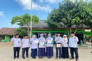Gemilang di Ajang Kejuaraan Karate, MTsN 2 Lampung Selatan Borong Empat Medali Emas dan Perak