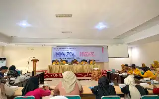 Rambah Pasar Digital, Puluhan Pelaku UMKM Agam Dapat Pendampingan Khusus dari FEB UNP