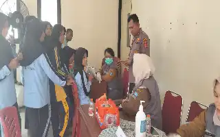 Pastikan Stamina Fisik Prima, Polsek Kopo dan Puskesmas Nyompok Periksa Kesehatan Puluhan Anggota Paskibra Serang