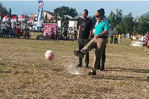 Popda V TTU Resmi Bergulir, Cabang Olahraga Sepak Bola Mulai Dipertandingkan di Lapangan Oemanu