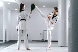 Studi Mengungkap Latihan Taekwondo Enam Minggu Efektif Tingkatkan Kesehatan Fisik dan Mental Perempuan