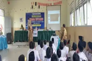 Cegah Kenakalan Remaja, MAN 3 Bungo Gandeng Puskesmas Lubuk Landai Edukasi Siswa Baru Soal Bahaya Rokok dan Narkoba