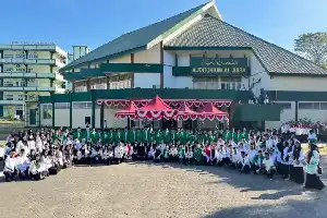 HUT ke-81 RI: Rektor UMI Tegaskan Pentingnya Teknologi dan Karakter Hadapi Tantangan Masa Depan
