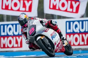 Misi Solidaritas Veda Ega Pratama di Sachsenring: Membalap demi Rekan yang Cedera