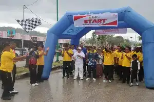 Dandim Fakfak Bersama Jajaran Ramaikan Jalan Santai Sambut HUT Bhayangkara ke-80